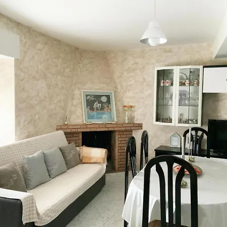 Belvilla By Oyo In * Villamiel