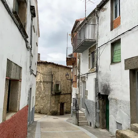In With Mountain Views Villamiel